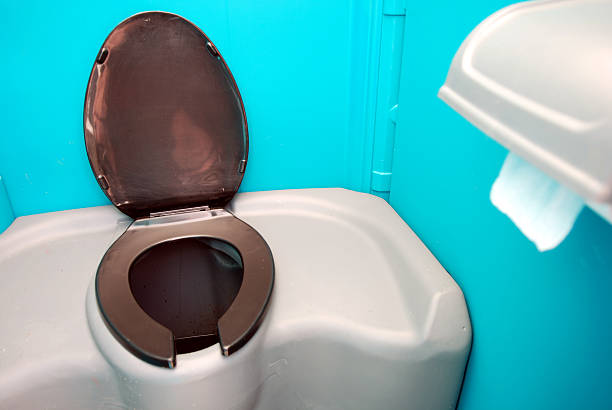 Best Porta potty rental near me  in Alexandria Bay, NY